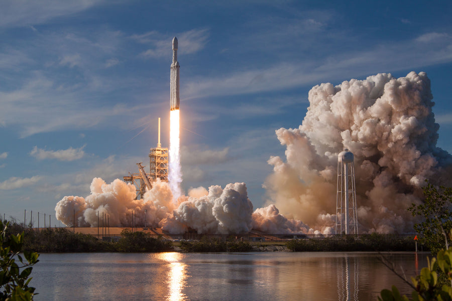 SpaceX Successfully Launches Falcon Heavy Test Flight